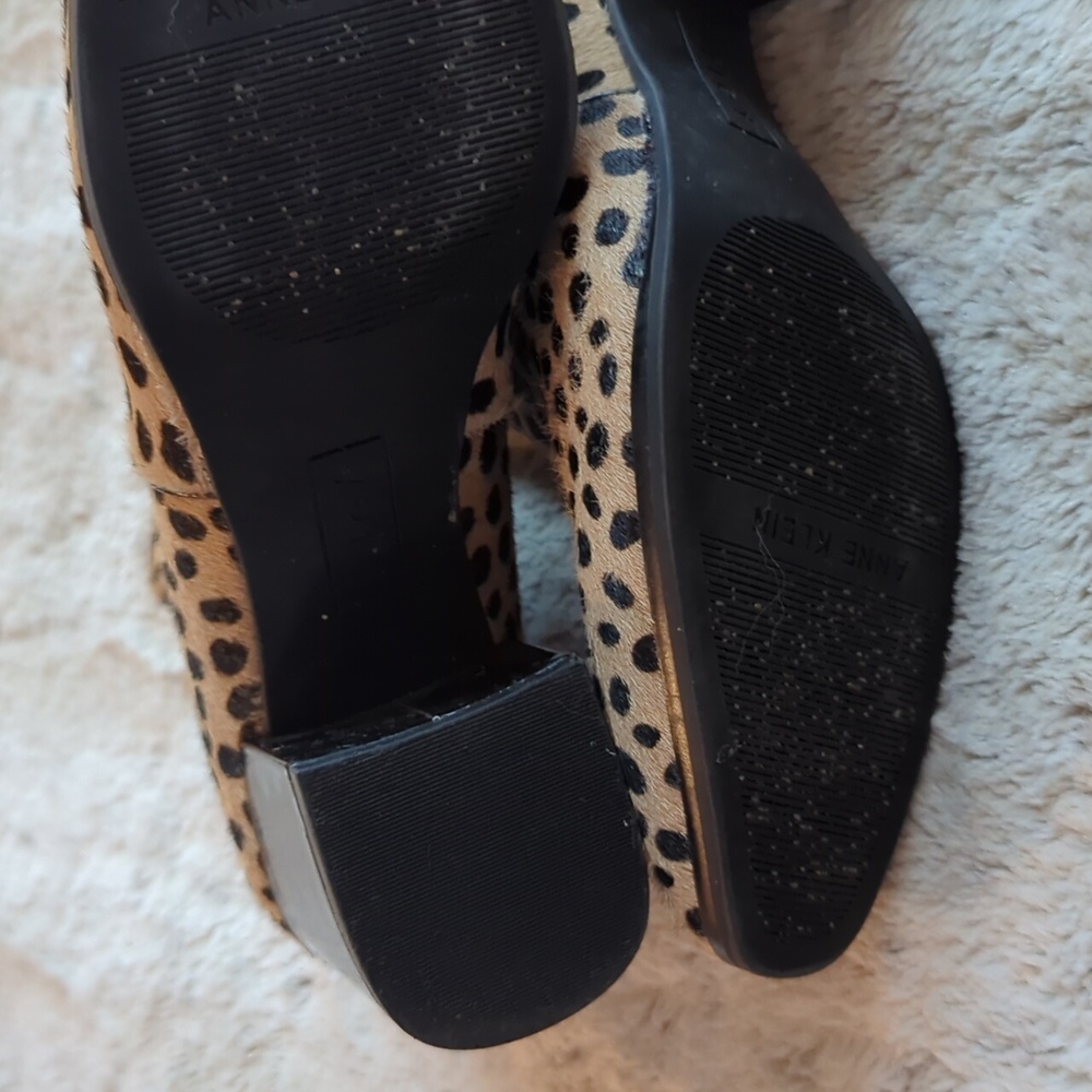 Anne Klein Leopard Print Prescott Ankle Bootie Calf Hair Block Heel Size 8.5 - Picture 7 of 8